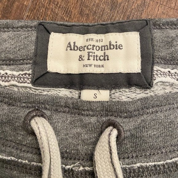 Abercrombie + Fitch Sweat Shorts - Small - Picture 5 of 8